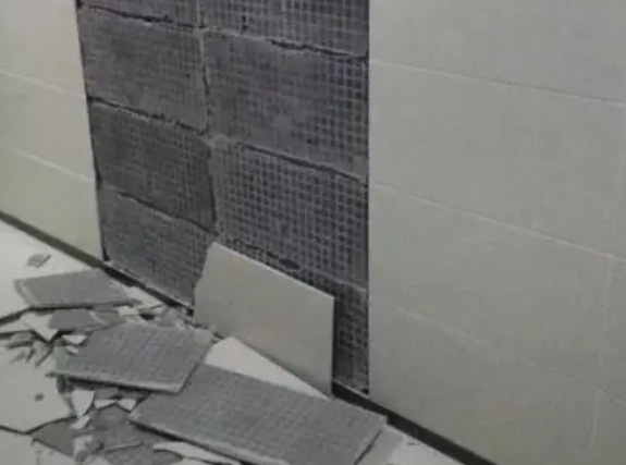 天门瓷砖空鼓维修公司分享下天门墙砖松动维修的知识